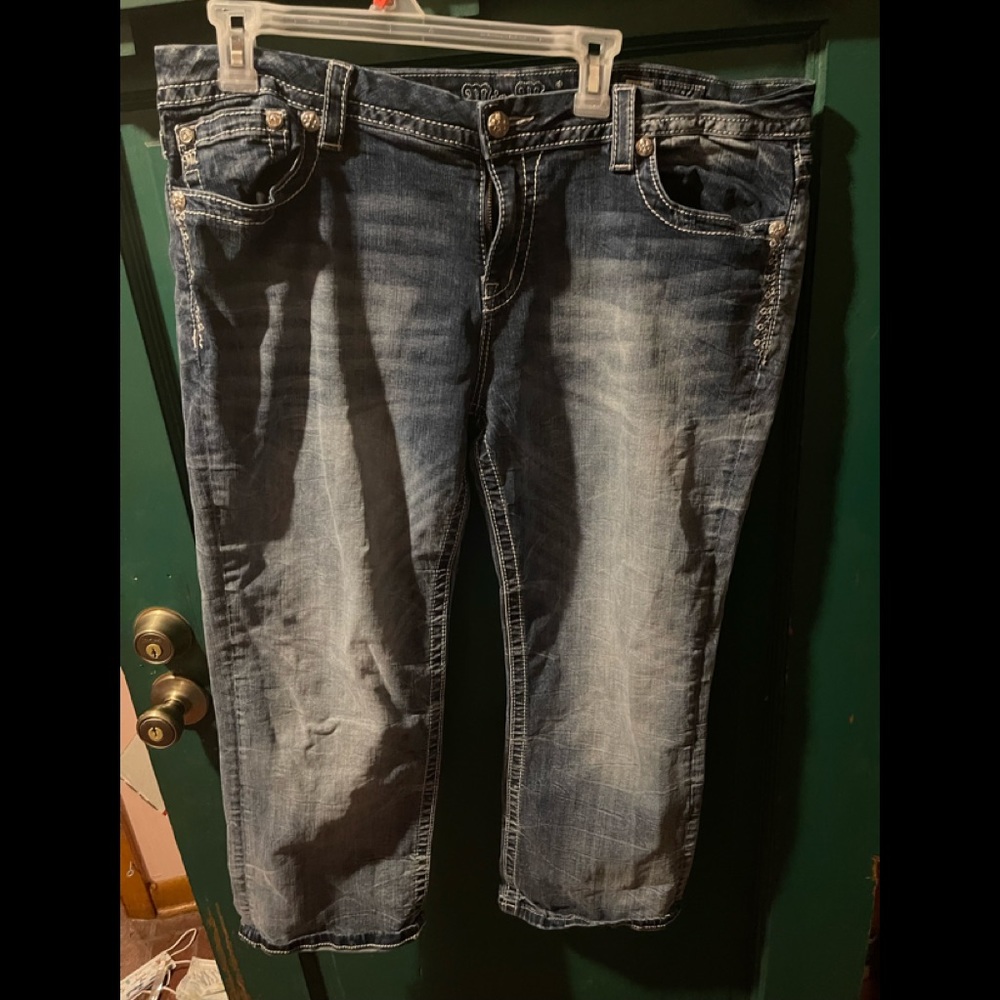 Miss me crop jeans